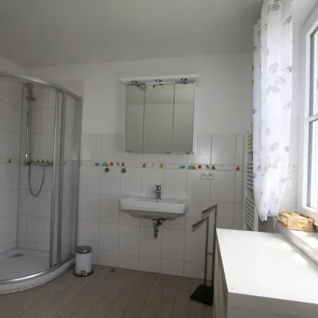 Reet-hus Hanbutt In By Interhome Casa de Férias